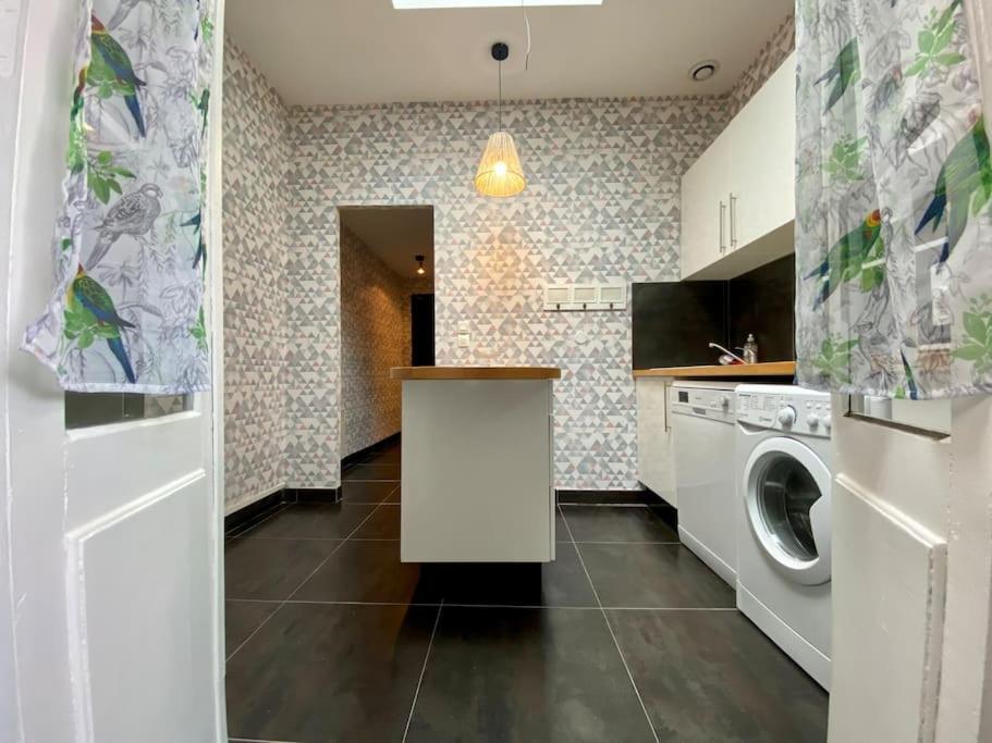L'Appartement Jebari - Esprit Loft Carcassonne Bagian luar foto