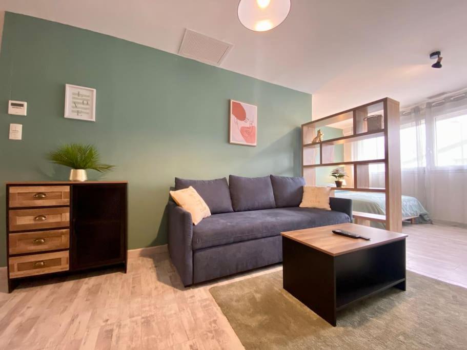 L'Appartement Jebari - Esprit Loft Carcassonne Bagian luar foto